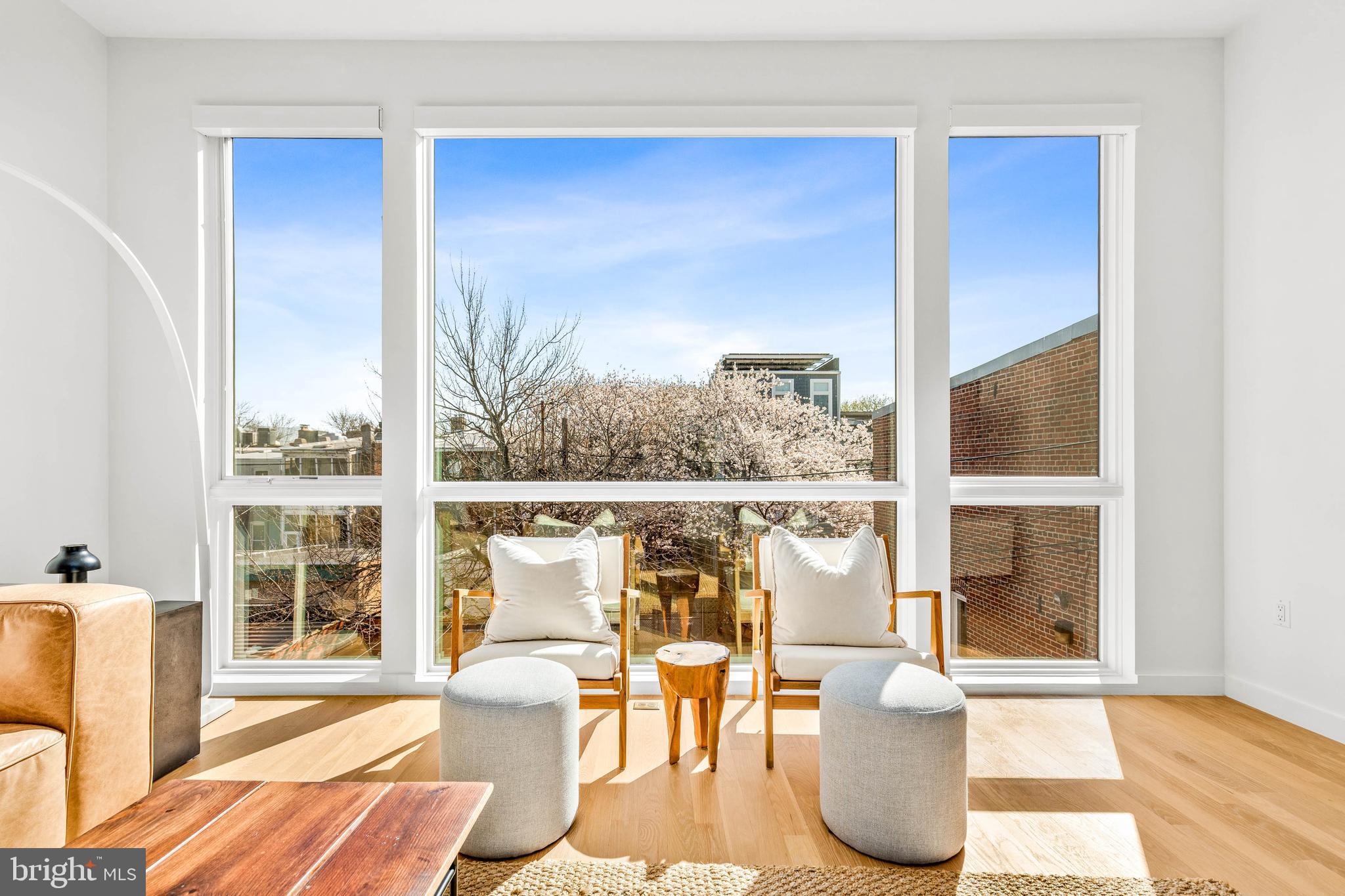 625 5th Street Northeast, Unit 2 Washington, DC 20002 - Photo 5 of 27 Living Room
