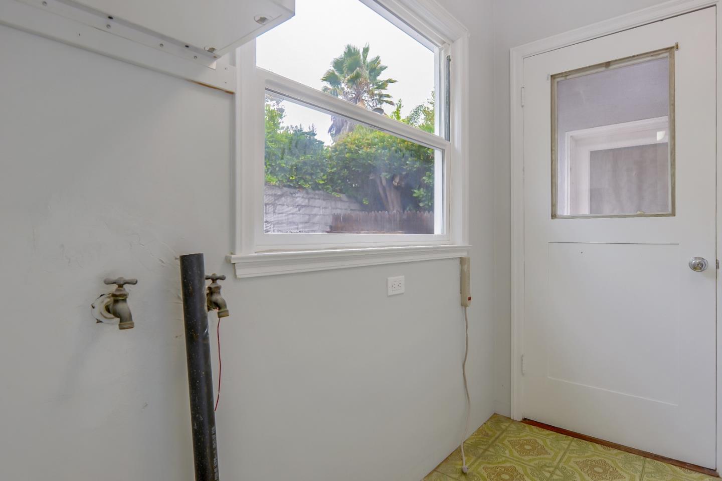 1918 Middlefield Road Palo Alto, CA 94301 - Photo 28 of 39