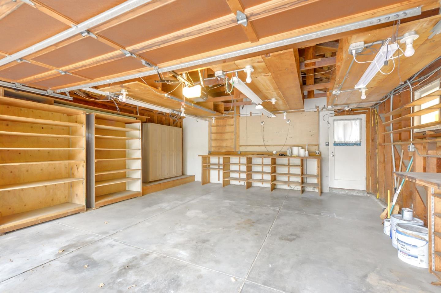 1918 Middlefield Road Palo Alto, CA 94301 - Photo 30 of 39