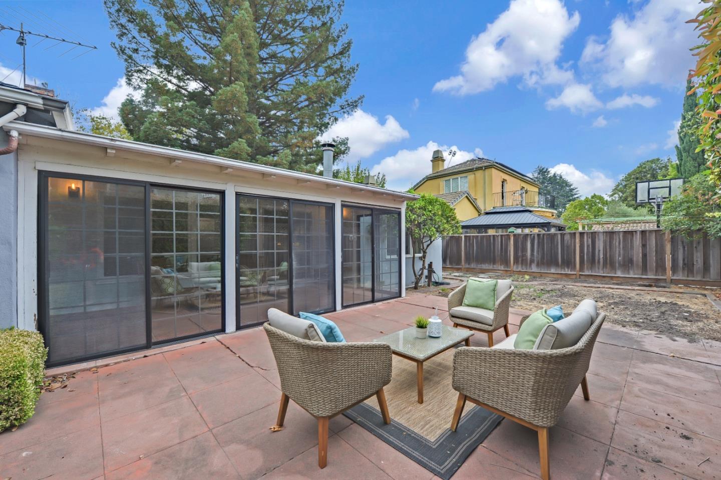 1918 Middlefield Road Palo Alto, CA 94301 - Photo 37 of 39