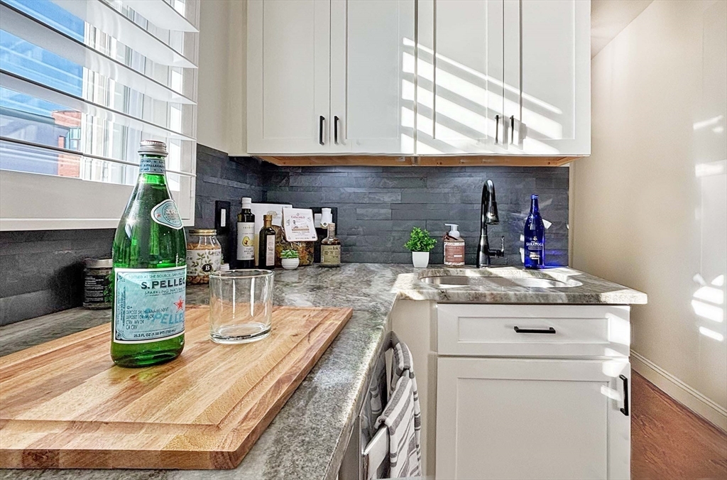 171-173 Walnut Street, Unit 3 Chelsea, MA 02150 - Photo 4 of 11