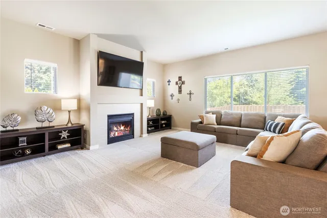 $700,000 | 6322 Victoria Avenue Southeast, Auburn, WA 98092