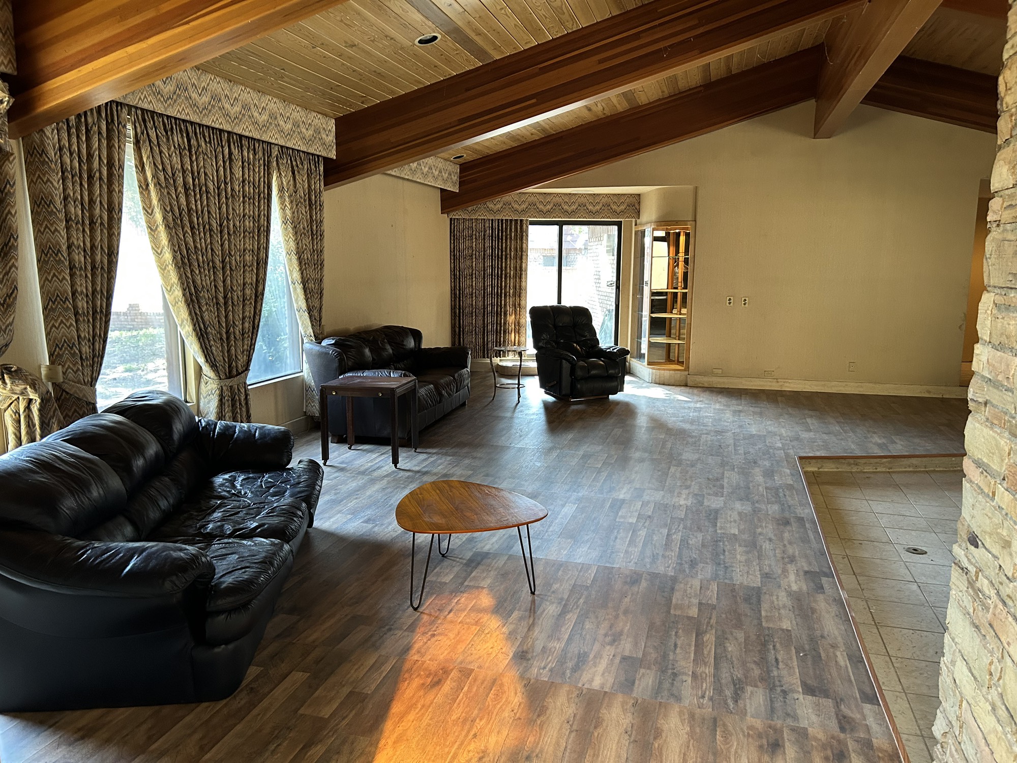 108 Timberlake Court Borger, TX 79007 - Photo 11 of 42 Living Room