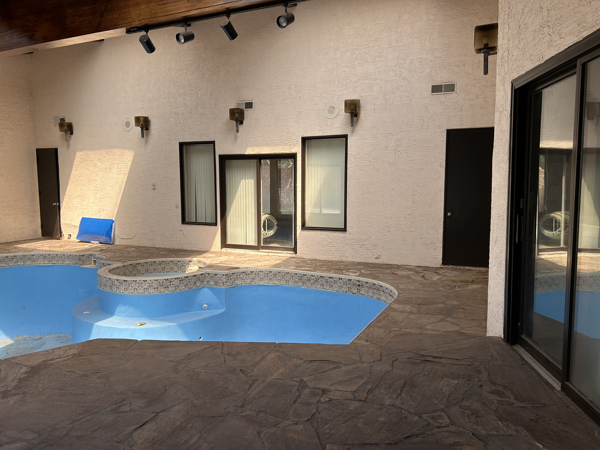 108 Timberlake Court Borger, TX 79007 - Photo 28 of 42 Swimming Pool