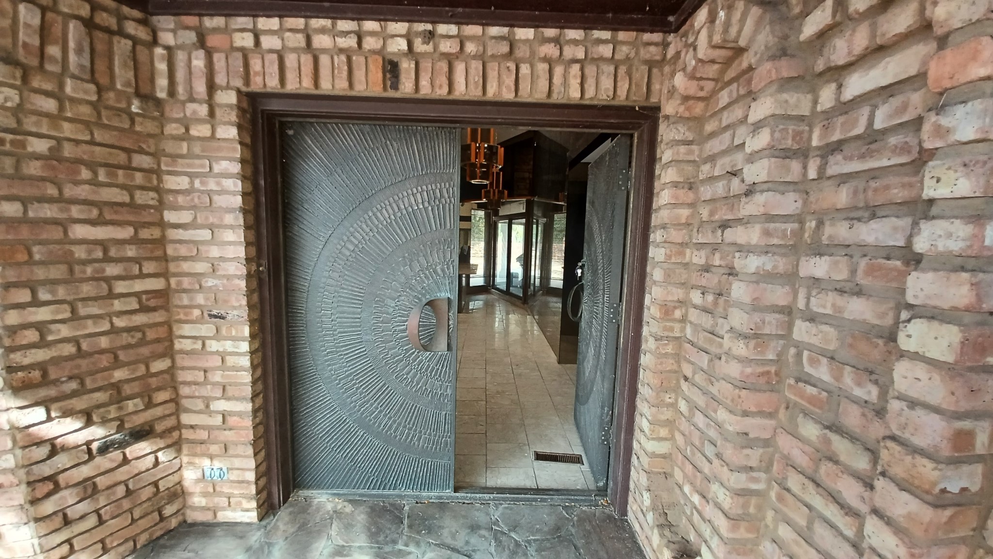 108 Timberlake Court Borger, TX 79007 - Photo 4 of 42 Front Door, Brass Door