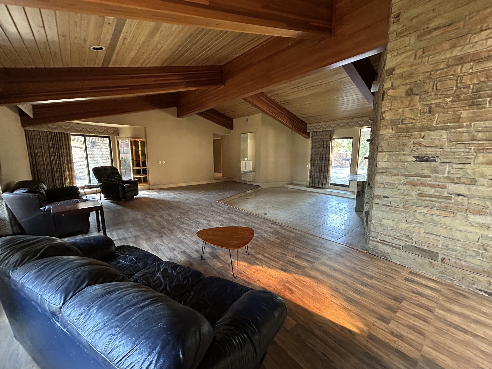 108 Timberlake Court Borger, TX 79007 - Photo 10 of 42 Living Room