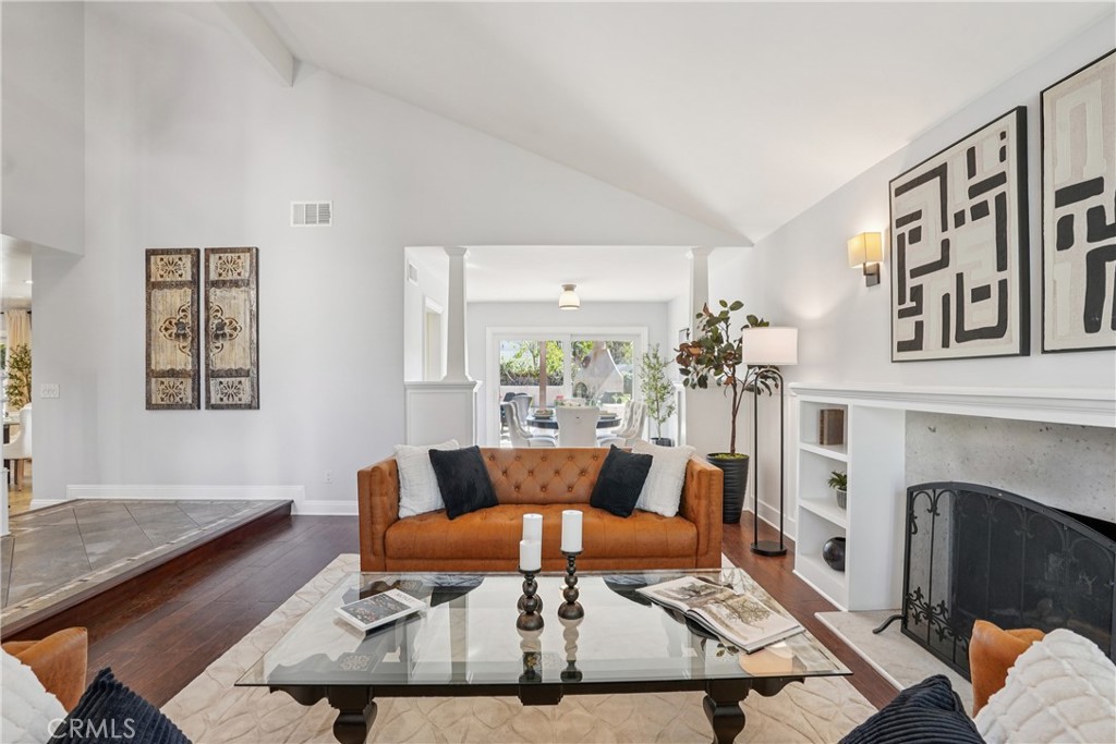 42 Kanan Road Oak Park, CA 91377 - Photo 8 of 65 Gallery Image 8