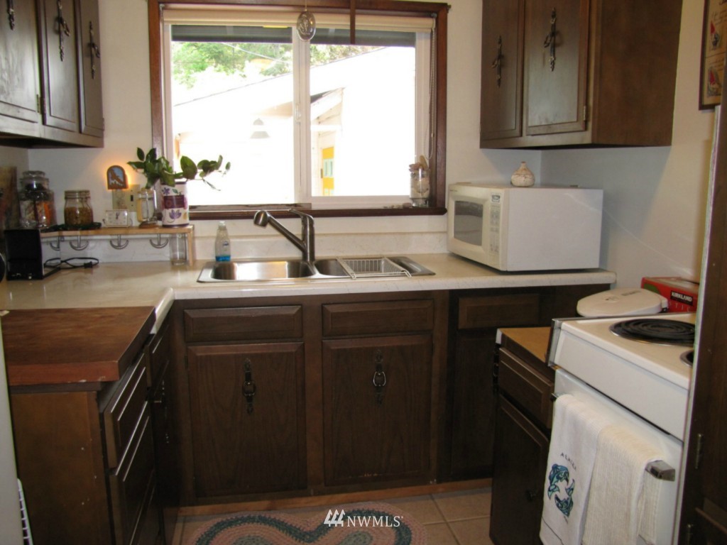 574 Beckett Point Road Port Townsend, WA 98368 - Photo 10 of 25 Gallery Image 10