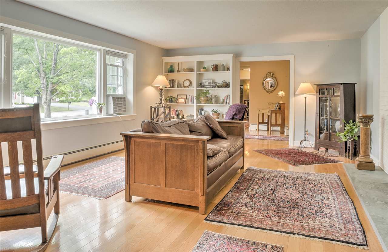 103 Ridgewood Avenue Keene, NH 03431 - Photo 4 of 29