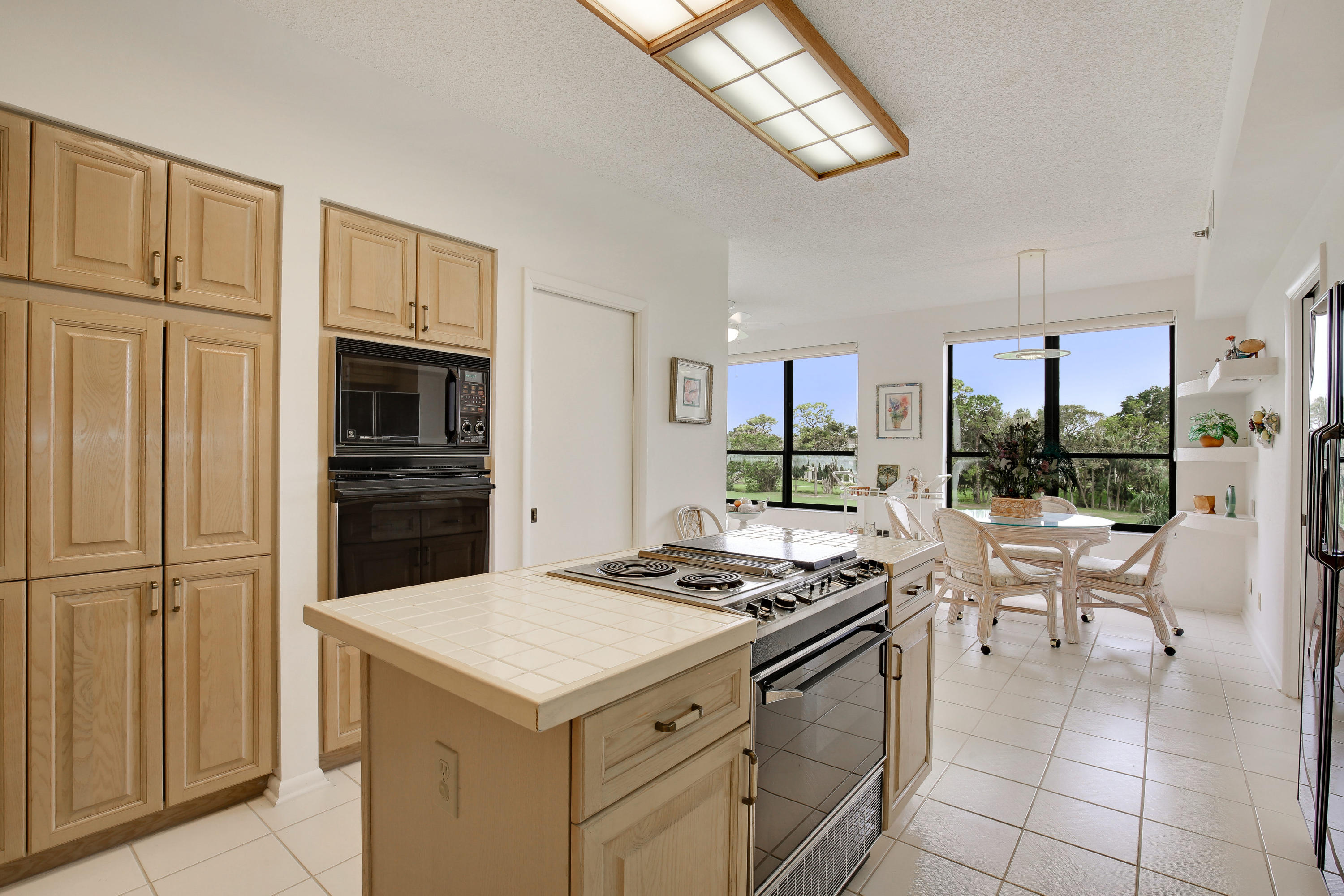 7351 Promenade Drive, Unit F302 Boca Raton, FL 33433 - Photo 7 of 20 Kitchen