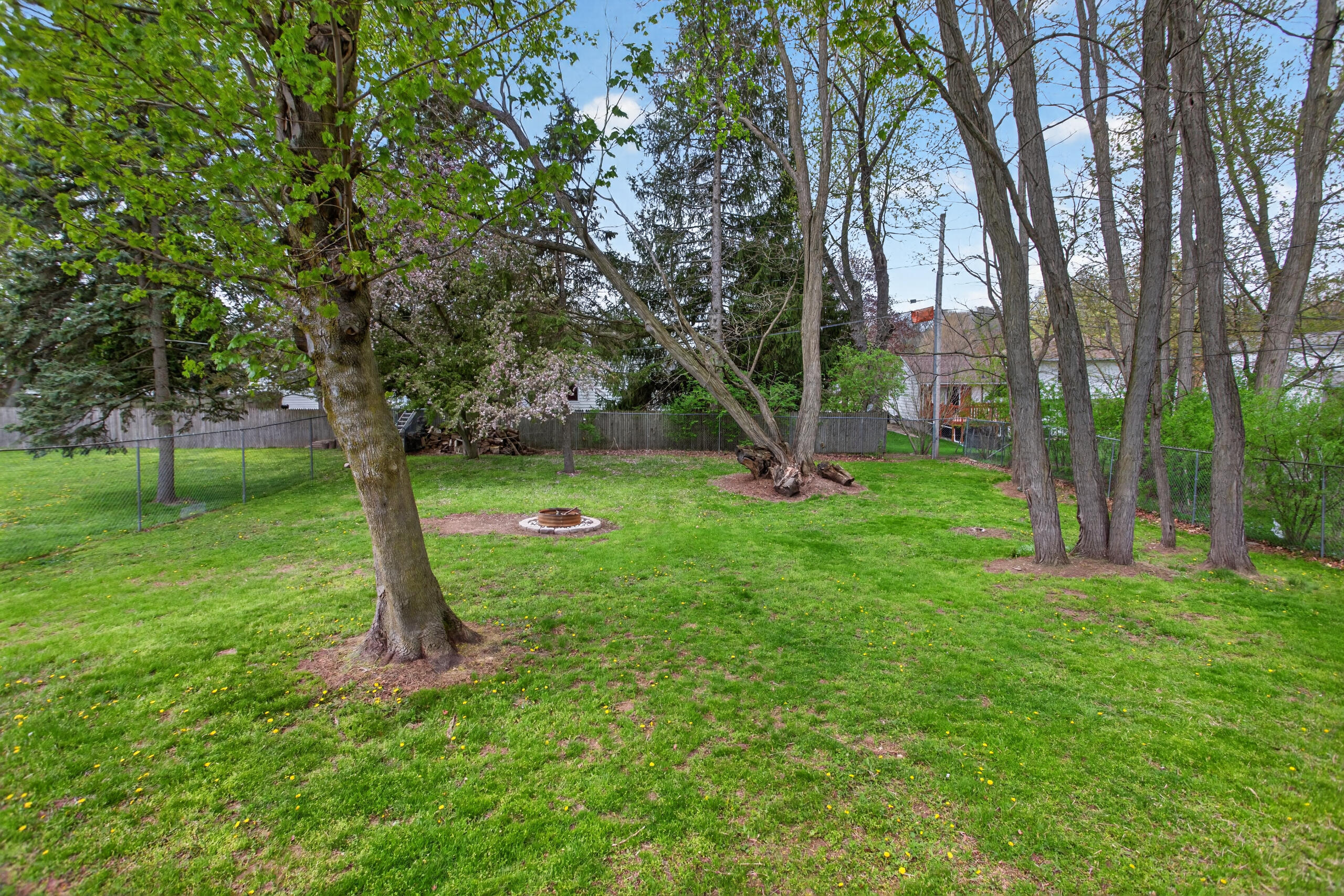 532 Robinson Road Jackson, MI 49203 - Photo 38 of 42 015_0N0A7259