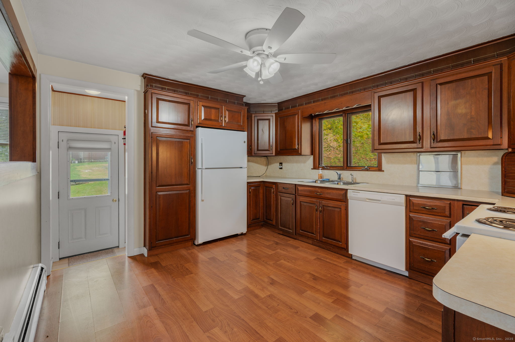 5 Arrowhead Drive Ledyard, CT 06339 - Photo 12 of 27