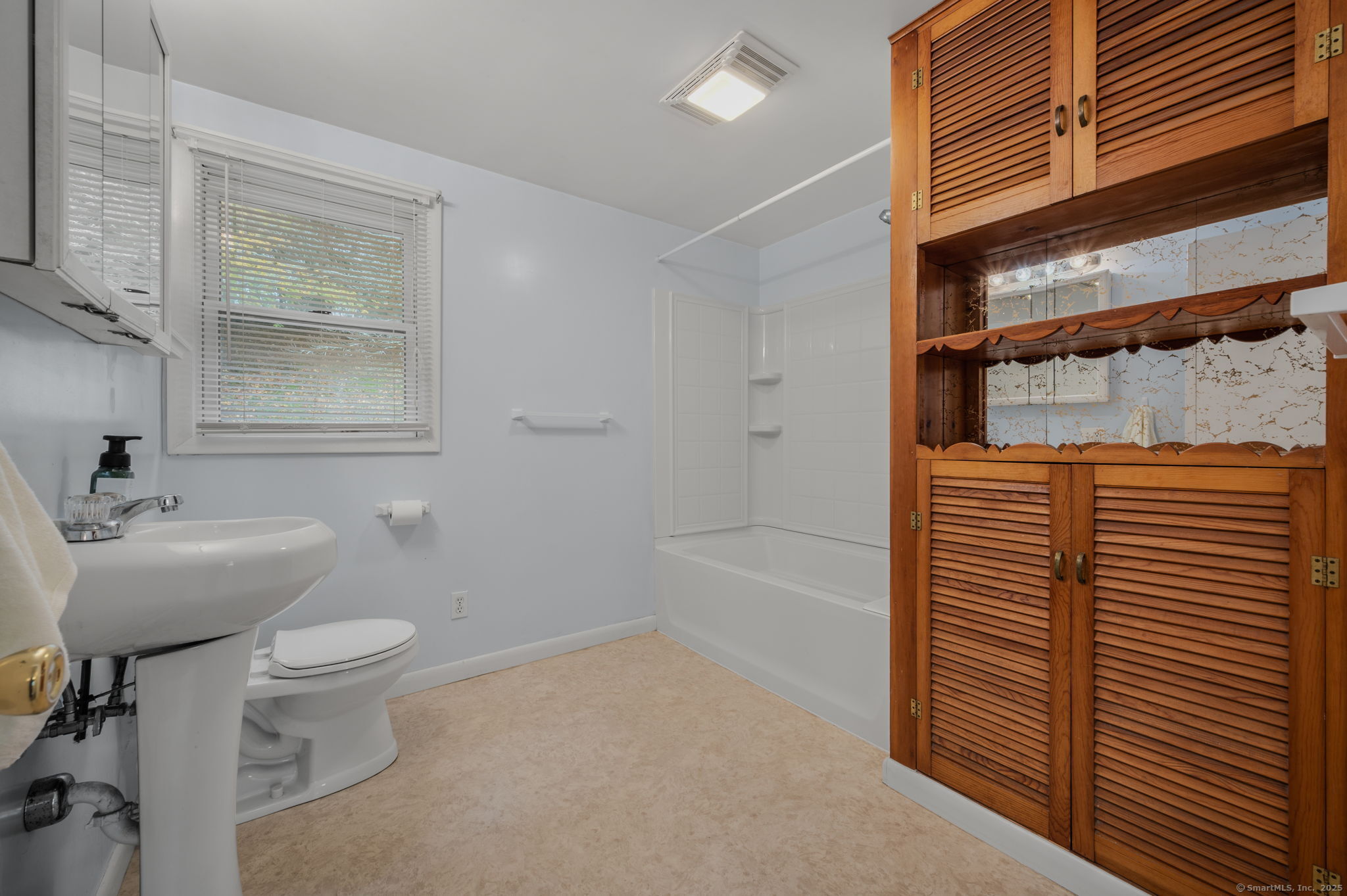 5 Arrowhead Drive Ledyard, CT 06339 - Photo 16 of 27