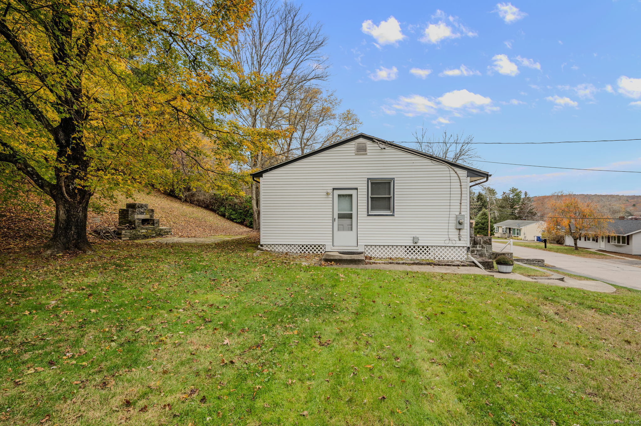 5 Arrowhead Drive Ledyard, CT 06339 - Photo 9 of 27