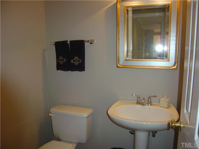7605 Pinewild Court Raleigh, NC 27615 - Photo 13 of 21 Photo 13