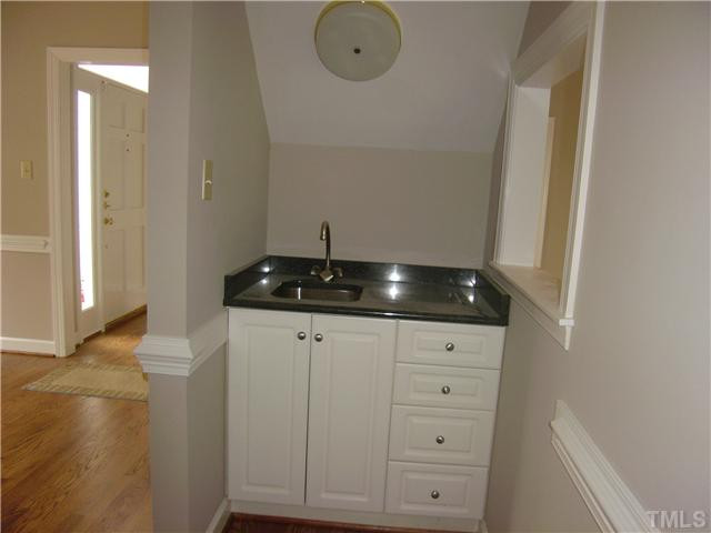 7605 Pinewild Court Raleigh, NC 27615 - Photo 9 of 21 Photo 9