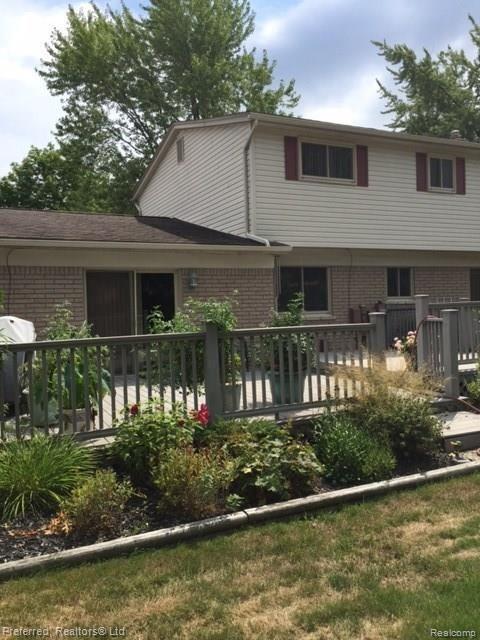 7657 Provincial Road Canton, MI 48187 - Photo 3 of 22