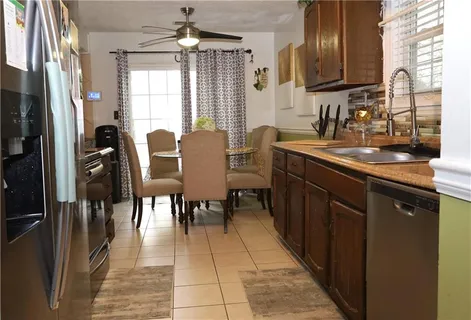 $250,000 | 9396 Forest Knoll Drive, Jonesboro, GA 30238