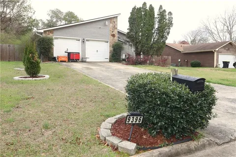 $250,000 | 9396 Forest Knoll Drive, Jonesboro, GA 30238