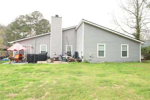 $250,000 | 9396 Forest Knoll Drive, Jonesboro, GA 30238