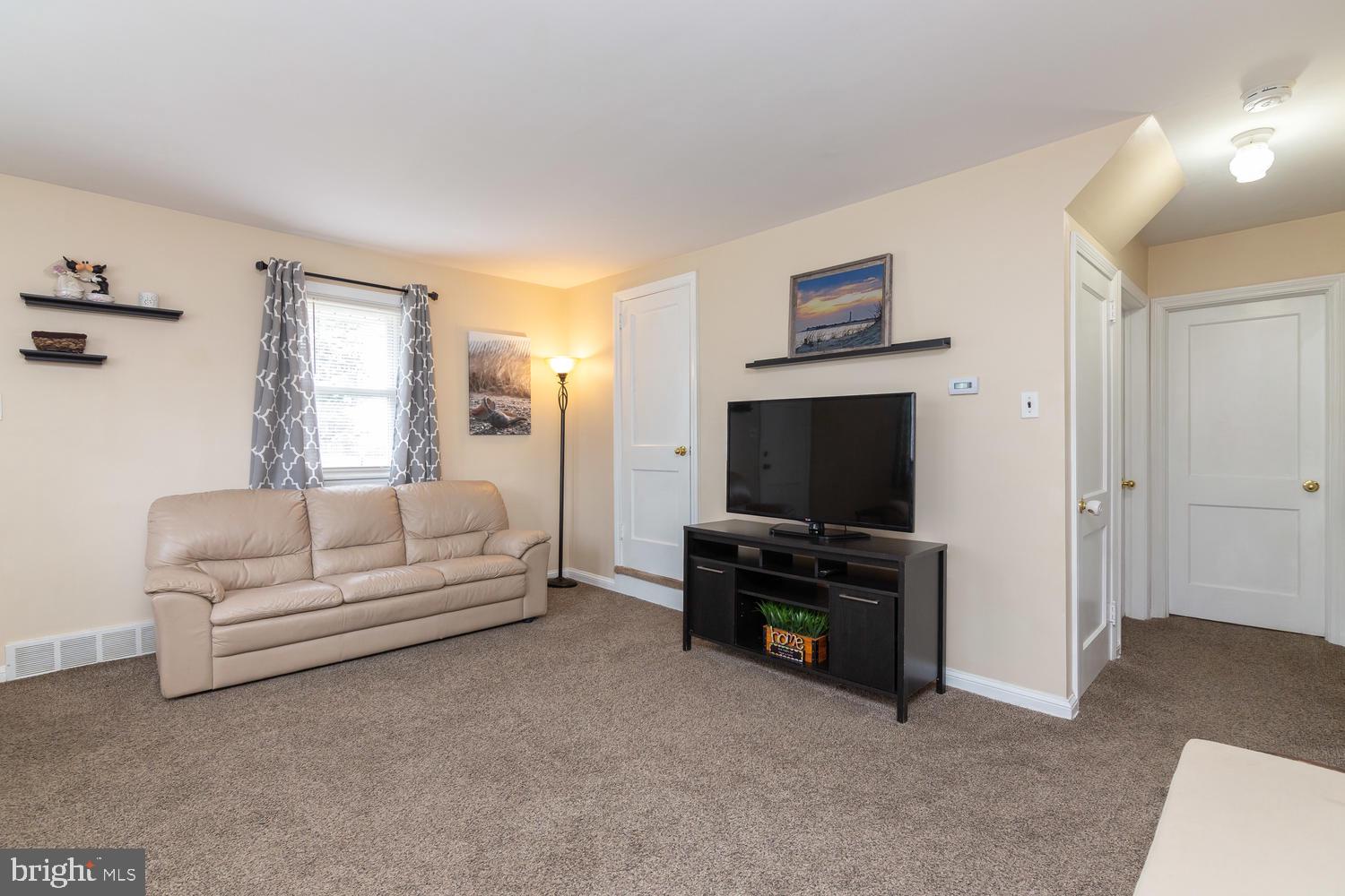 123 North Line Road Newtown Square, PA 19073 - Photo 4 of 35 Gallery Image 4