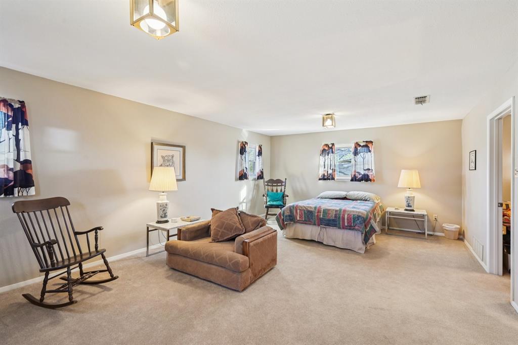 840 Ridge Drive Bedford, TX 76021 - Photo 19 of 40