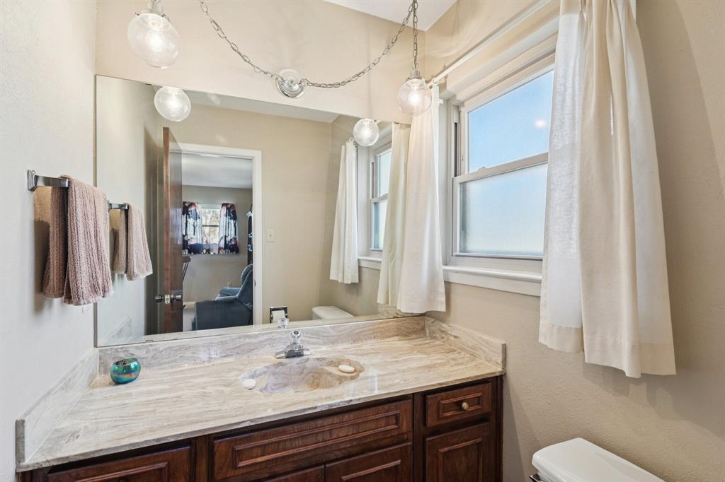 840 Ridge Drive Bedford, TX 76021 - Photo 21 of 40