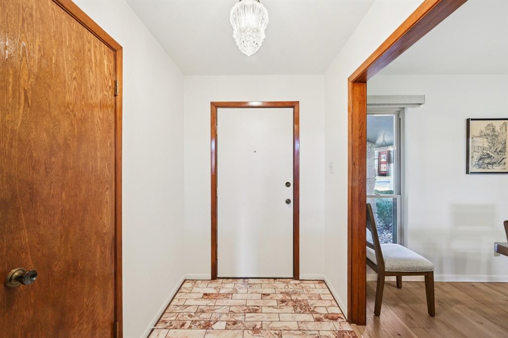 840 Ridge Drive Bedford, TX 76021 - Photo 3 of 40 Entry with a tile floor