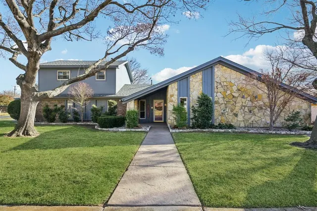 $525,000 | 840 Ridge Drive, Bedford, TX 76021
