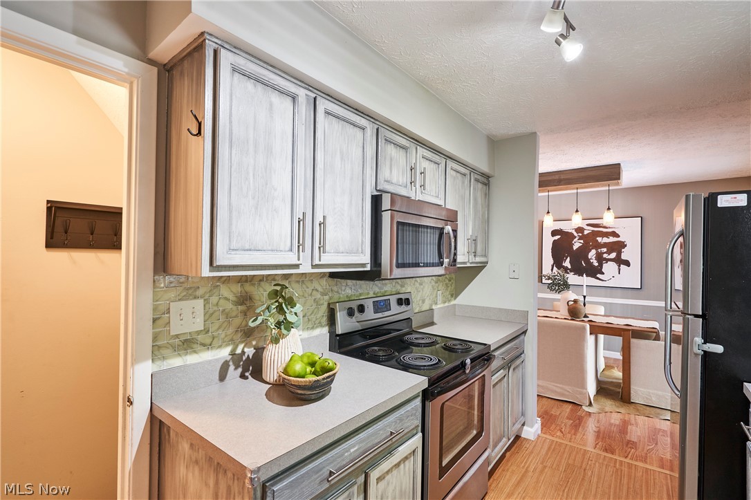 2808 Lynne Road Akron, OH 44312 - Photo 10 of 29 Gallery Image 10