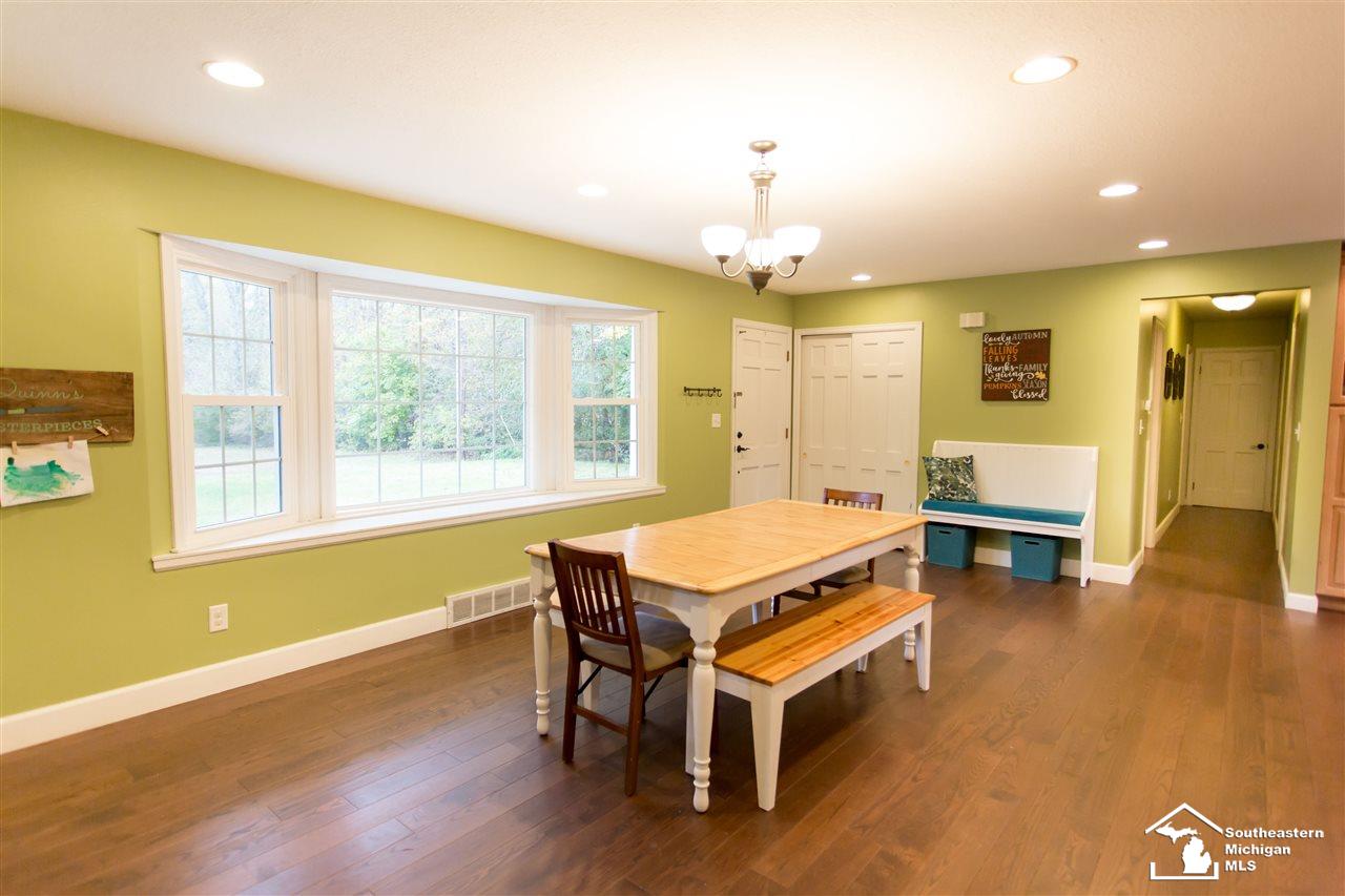 3375 West Temperance Road Lambertville, MI 48144 - Photo 11 of 69 31364195-10.JPG