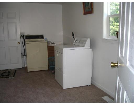 4 Pinewood Road Wilmington, MA 01887 - Photo 9 of 11 Gallery Image 9