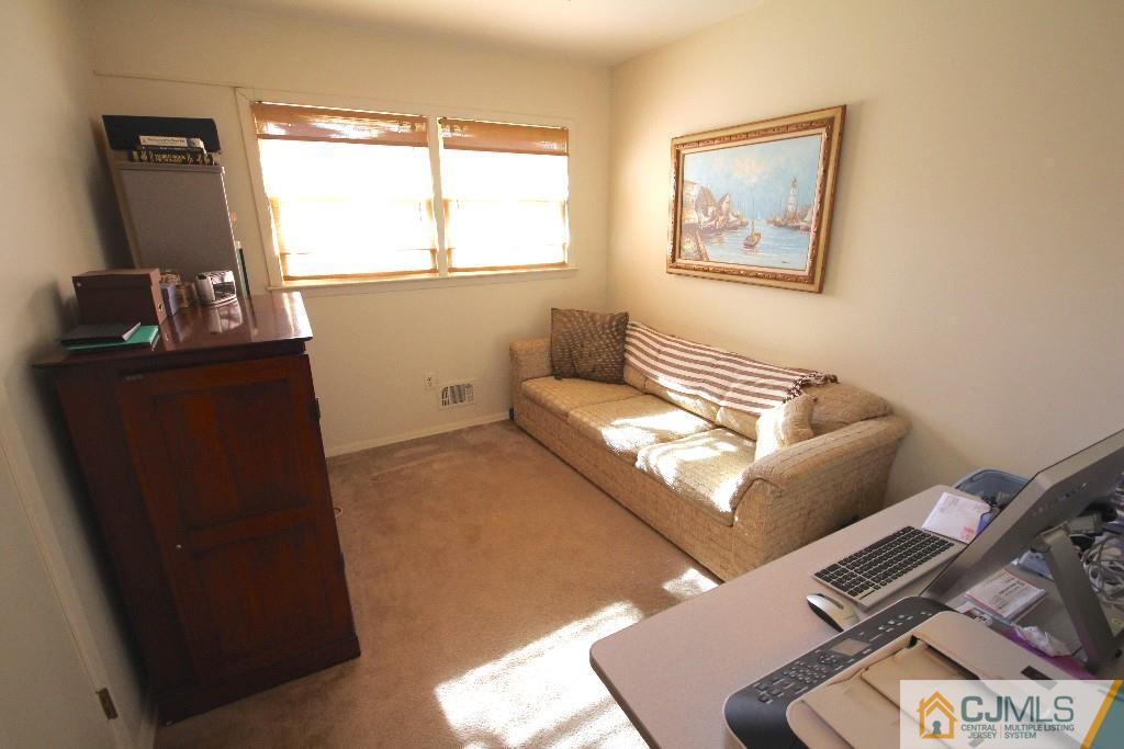 2 Maxwell Road East Brunswick, NJ 08816 - Photo 13 of 17 Gallery Image 13