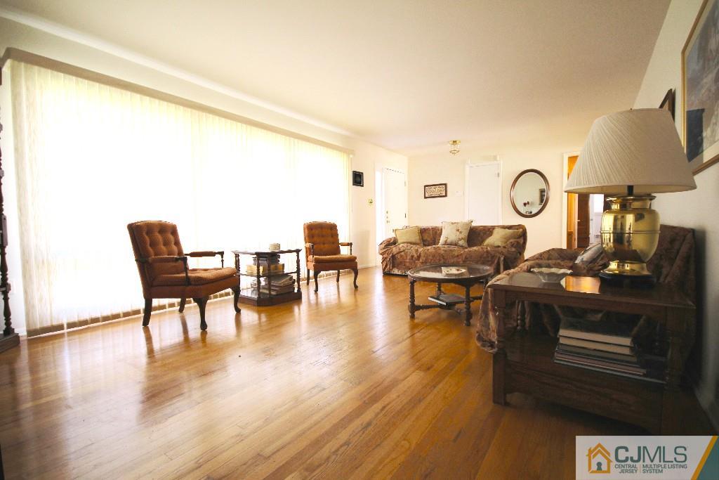 2 Maxwell Road East Brunswick, NJ 08816 - Photo 3 of 17 Gallery Image 3
