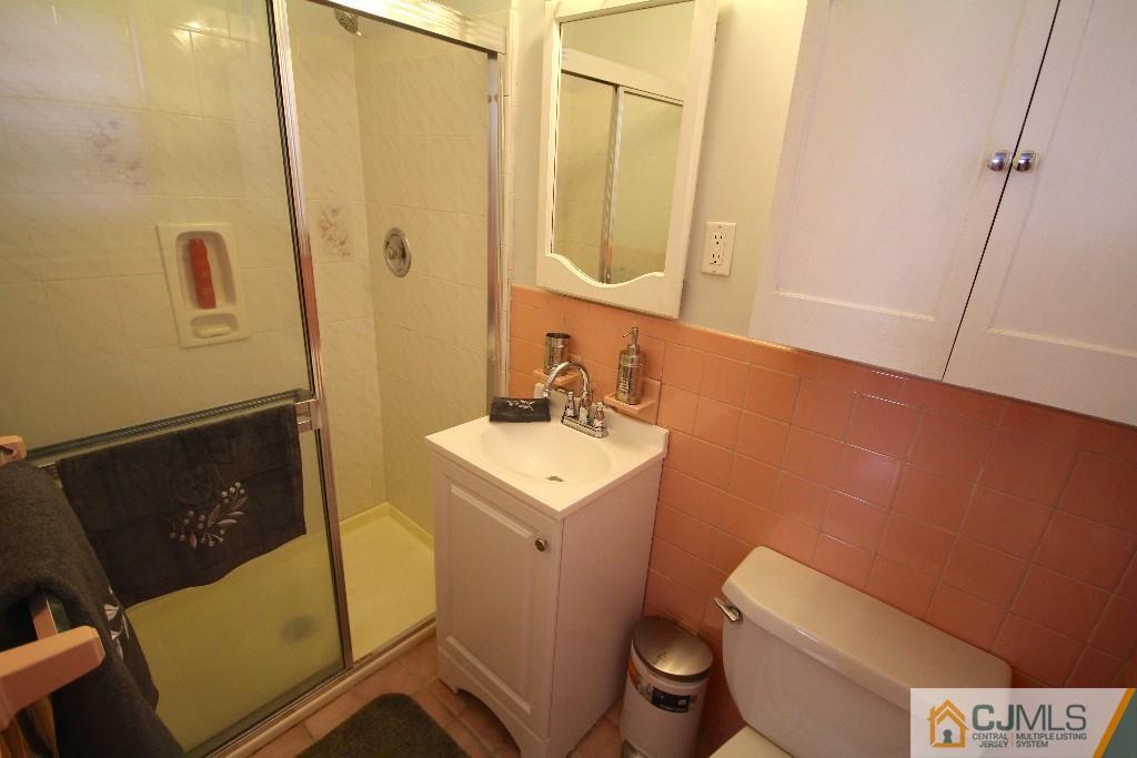 2 Maxwell Road East Brunswick, NJ 08816 - Photo 10 of 17 Gallery Image 10