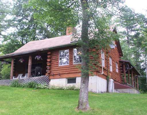 648 Lower Detroit Road Plymouth, ME 04969 - Photo 3 of 19 Exterior Front.