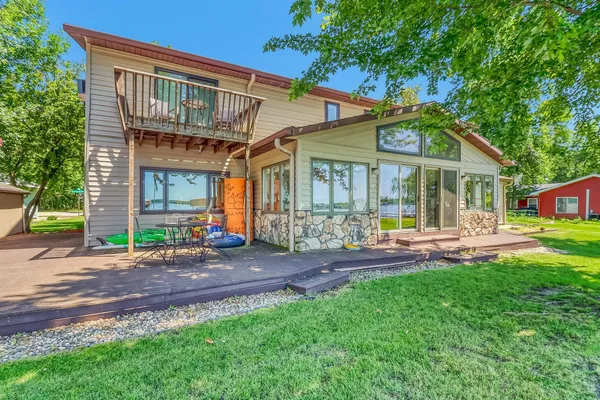 $1,495,000 | 11494 Ravenswood Beach Road, Detroit Lakes, MN 56501