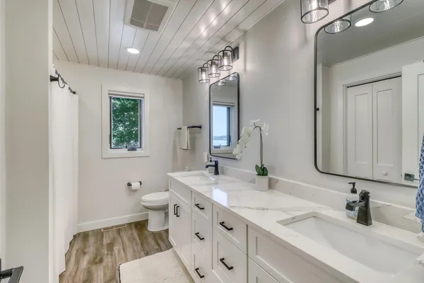 $1,495,000 | 11494 Ravenswood Beach Road, Detroit Lakes, MN 56501