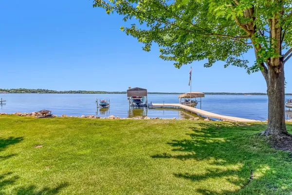 $1,495,000 | 11494 Ravenswood Beach Road, Detroit Lakes, MN 56501