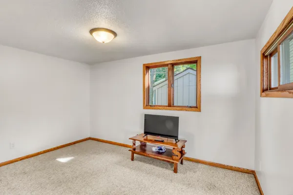 $1,495,000 | 11494 Ravenswood Beach Road, Detroit Lakes, MN 56501