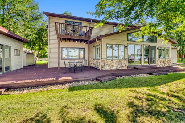 $1,495,000 | 11494 Ravenswood Beach Road, Detroit Lakes, MN 56501