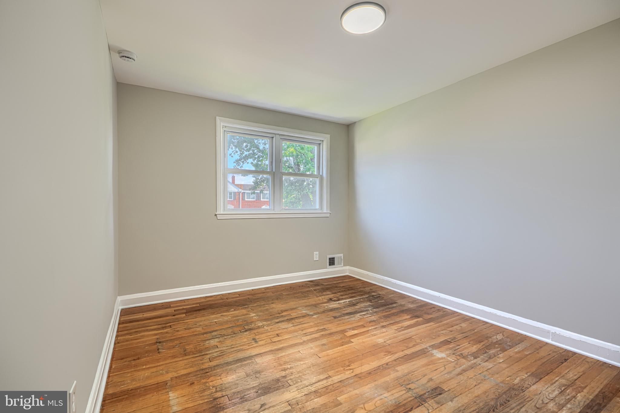 1207 Dalton Road Baltimore, MD 21234 - Photo 16 of 24 Bright and airy blank canvas room.
