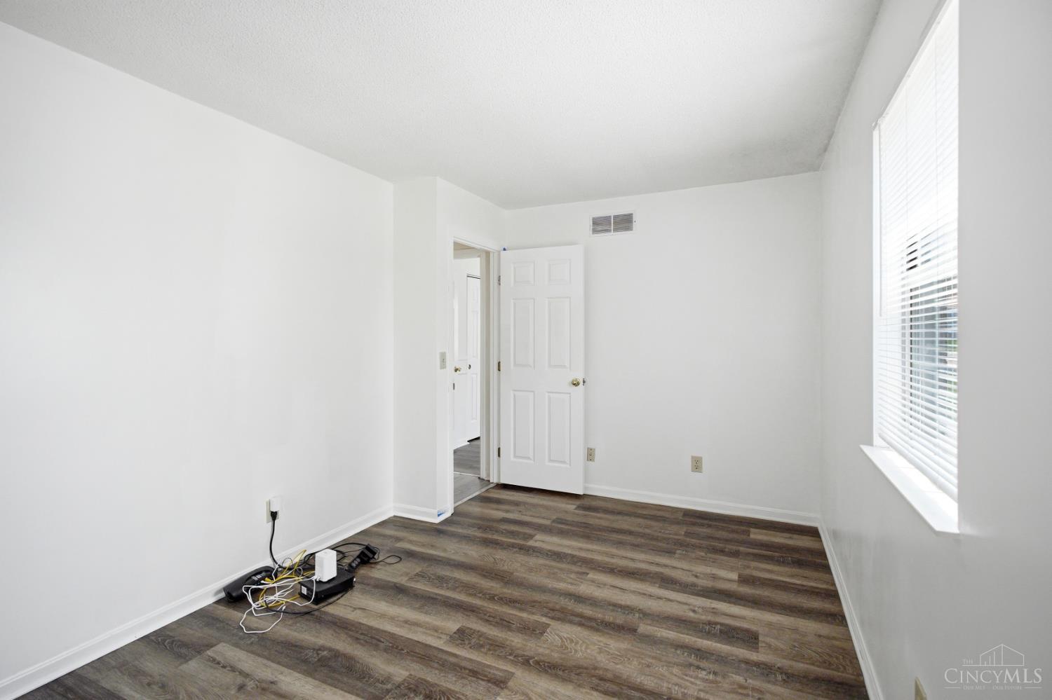 3435 Blue Rock Road Cincinnati, OH 45247 - Photo 33 of 49