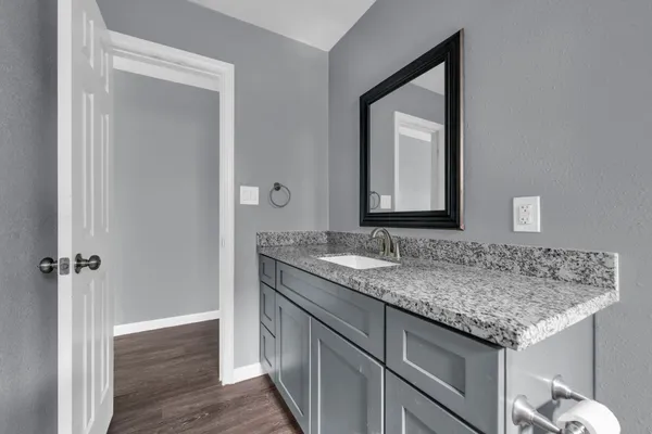 $1,180 | 7919 Brays Street, Unit B, Houston, TX 77012