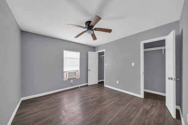 $1,180 | 7919 Brays Street, Unit B, Houston, TX 77012