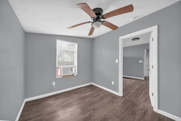 $1,180 | 7919 Brays Street, Unit B, Houston, TX 77012