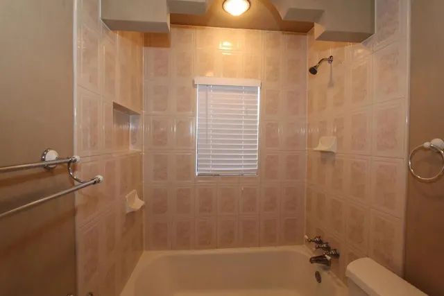 $1,250 | 2610 35th Street, Lubbock, TX 79410