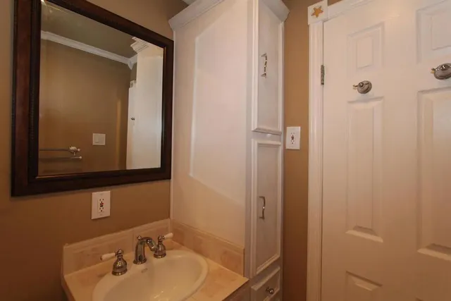 $1,250 | 2610 35th Street, Lubbock, TX 79410