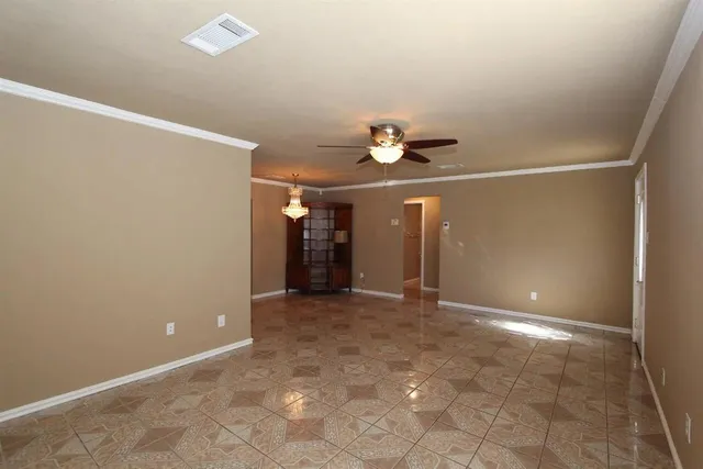 $1,250 | 2610 35th Street, Lubbock, TX 79410