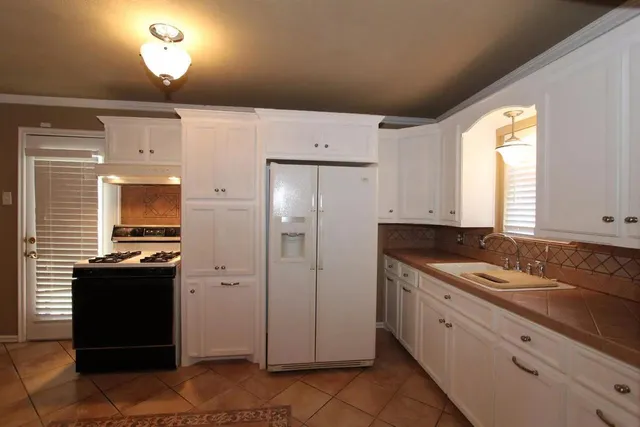 $1,250 | 2610 35th Street, Lubbock, TX 79410